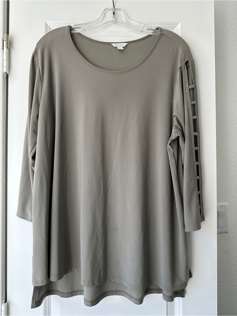 Taupe Ladder-Sleeve Scoop Neck Tunic Top - Picture 2 of 8
